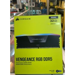 CORSAIR VENGEANCE RGB DDR5 RAM 32Go (2x16Go) 6400MHz CL36