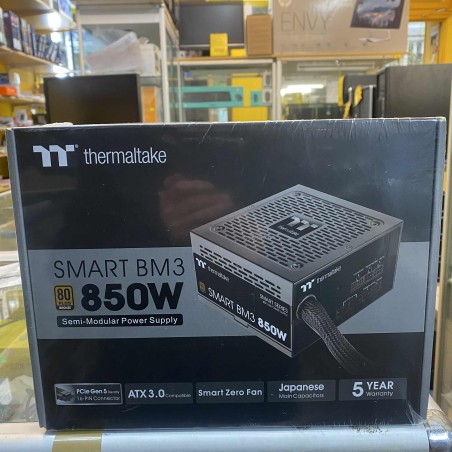 Thermaltake , 850 Watt alimentation